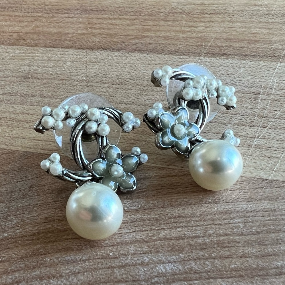 Chanel faux pearl drop earrings
